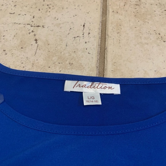 Tradition Royal Blue Bell Sleeve Blouse with Embellished Clasp, Size L/G (16-18) - Picture 3 of 7